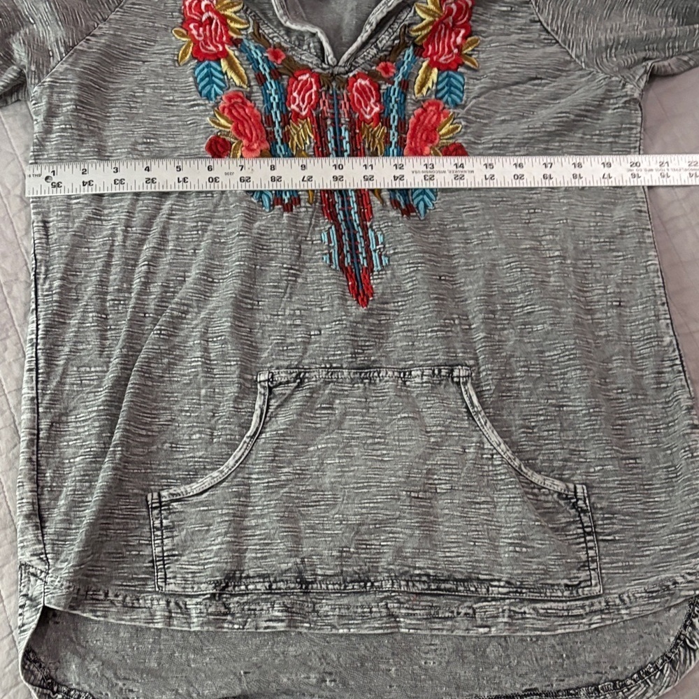 AVANI DEL AMOUR Embroidered Floral Boho Hoodie Tunic • SIZE Large• Gray - Picture 11 of 11